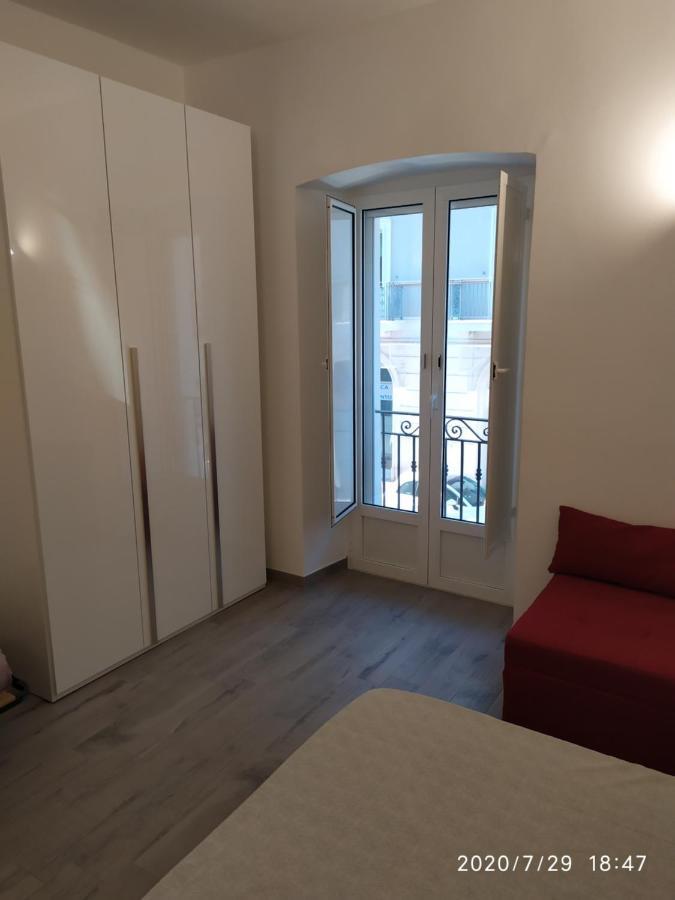 Casa Vacanze Dany Tarente Buitenkant foto