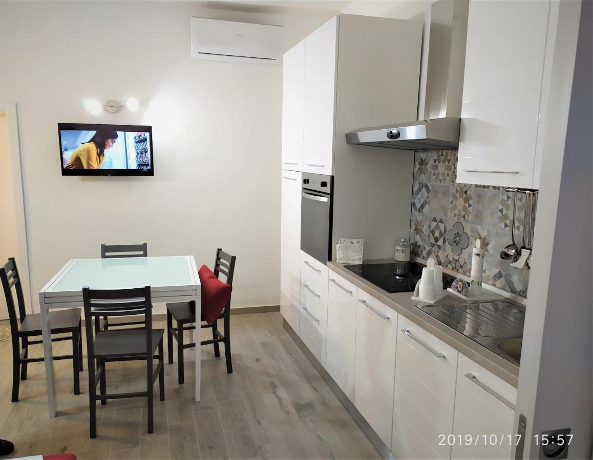 Casa Vacanze Dany Tarente Buitenkant foto